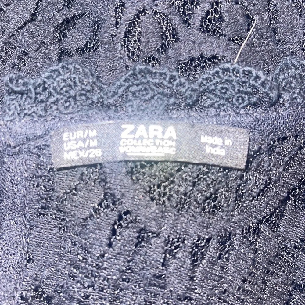 Zara ladies black scalloped lace tunic top. Size medium.